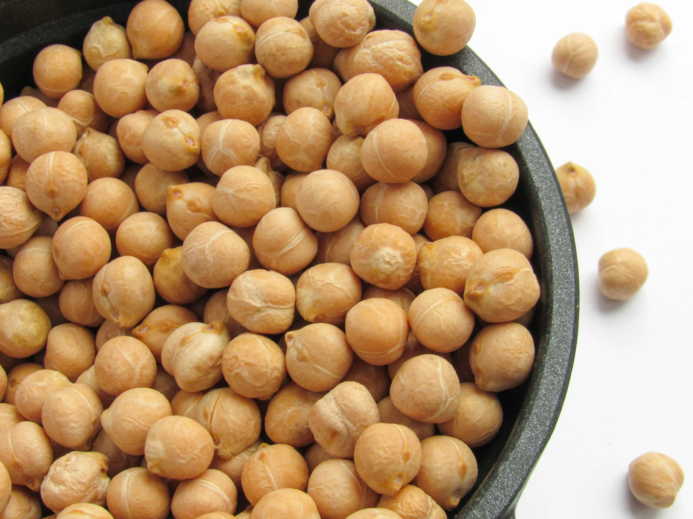 A bowl of chickpeas